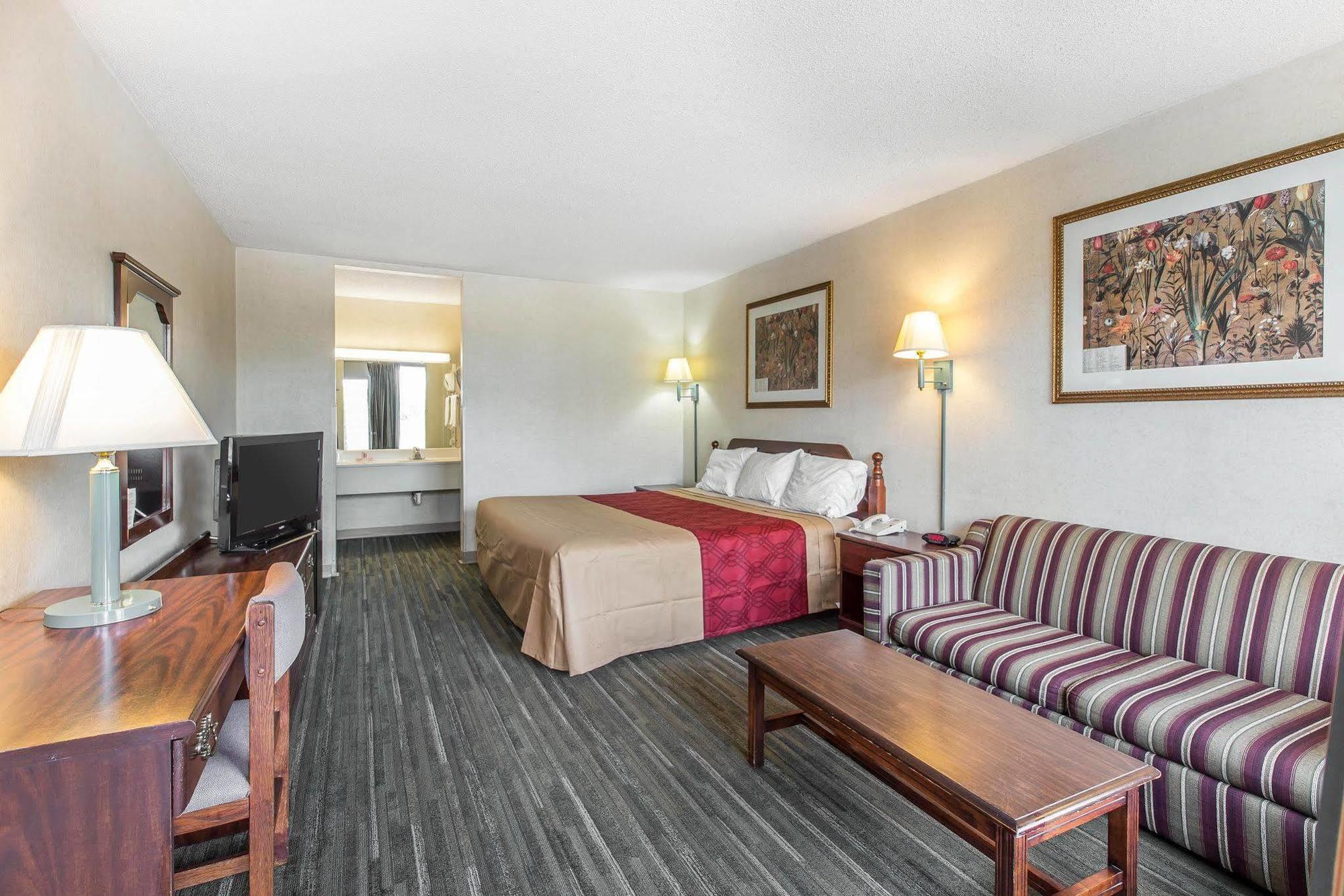 קלהון Econo Lodge מראה חיצוני תמונה